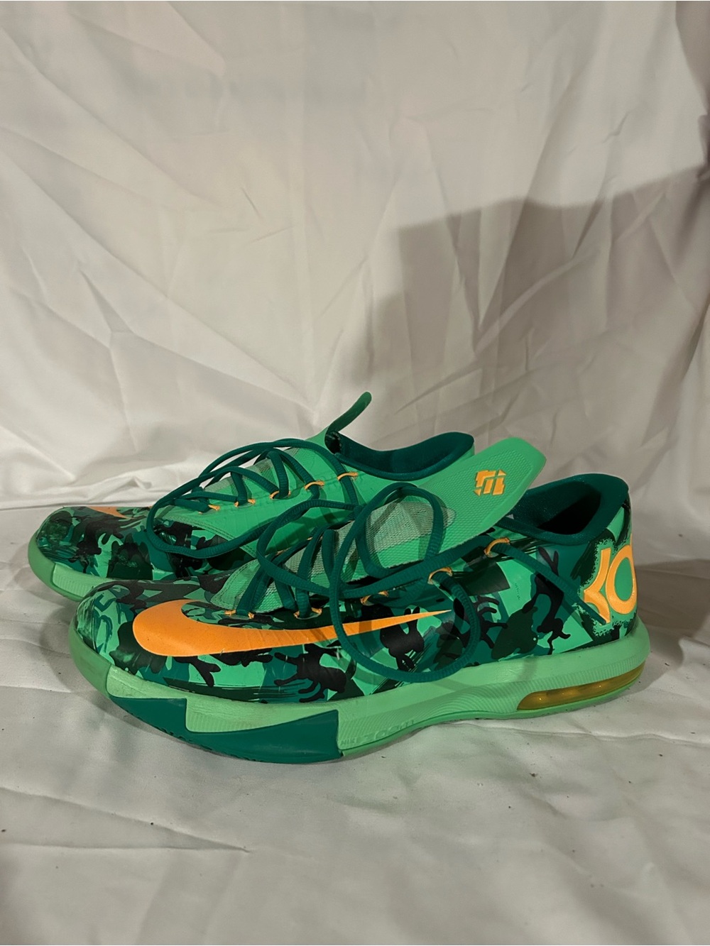 Nike KD 6 ‘Easter’ Basketball Shoes (Size 11)